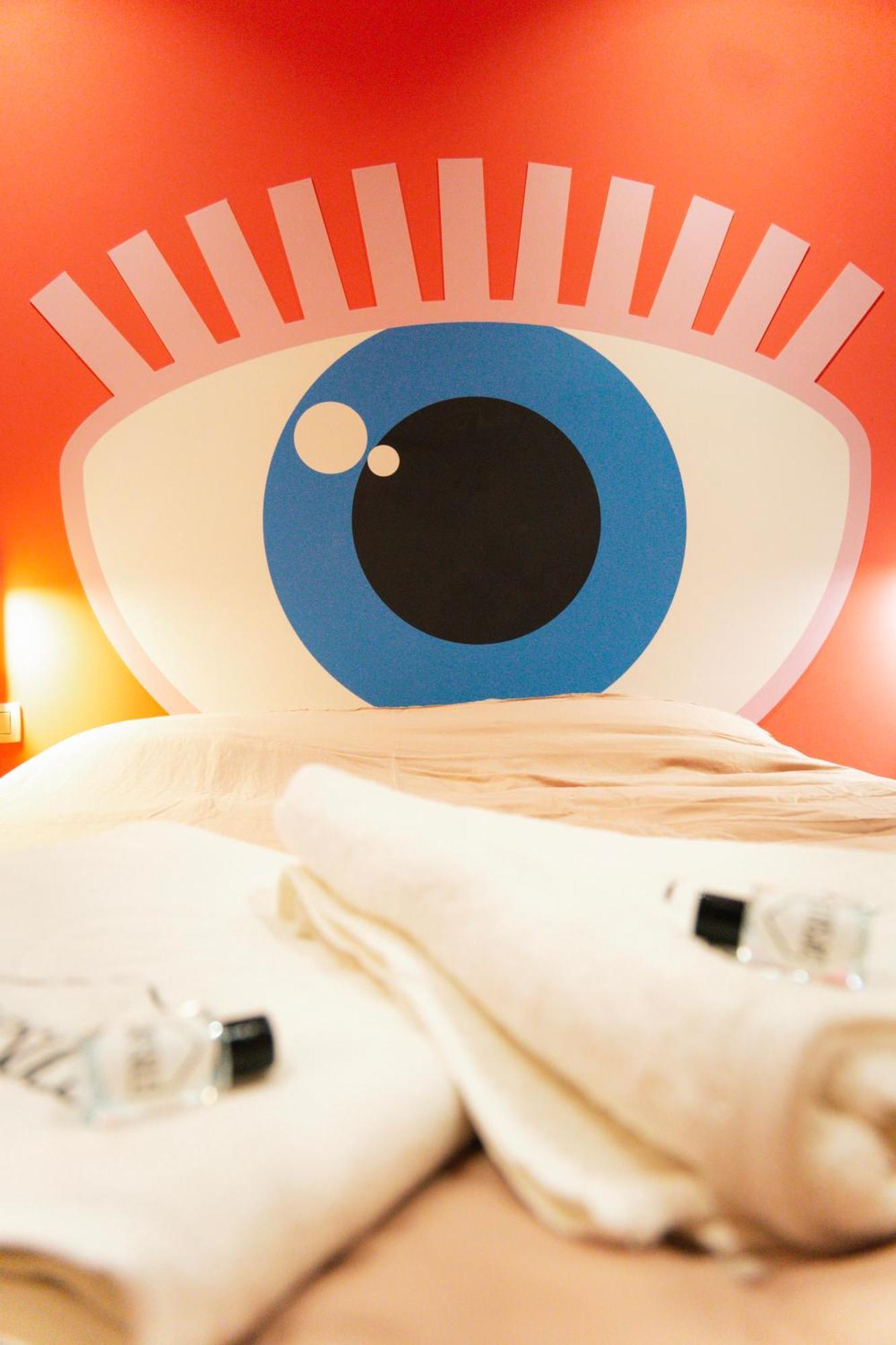 Capsule Girl Power Spa - Balneo - Sauna - Karaoke - Billard - 2 Chambres Charleroi Luaran gambar