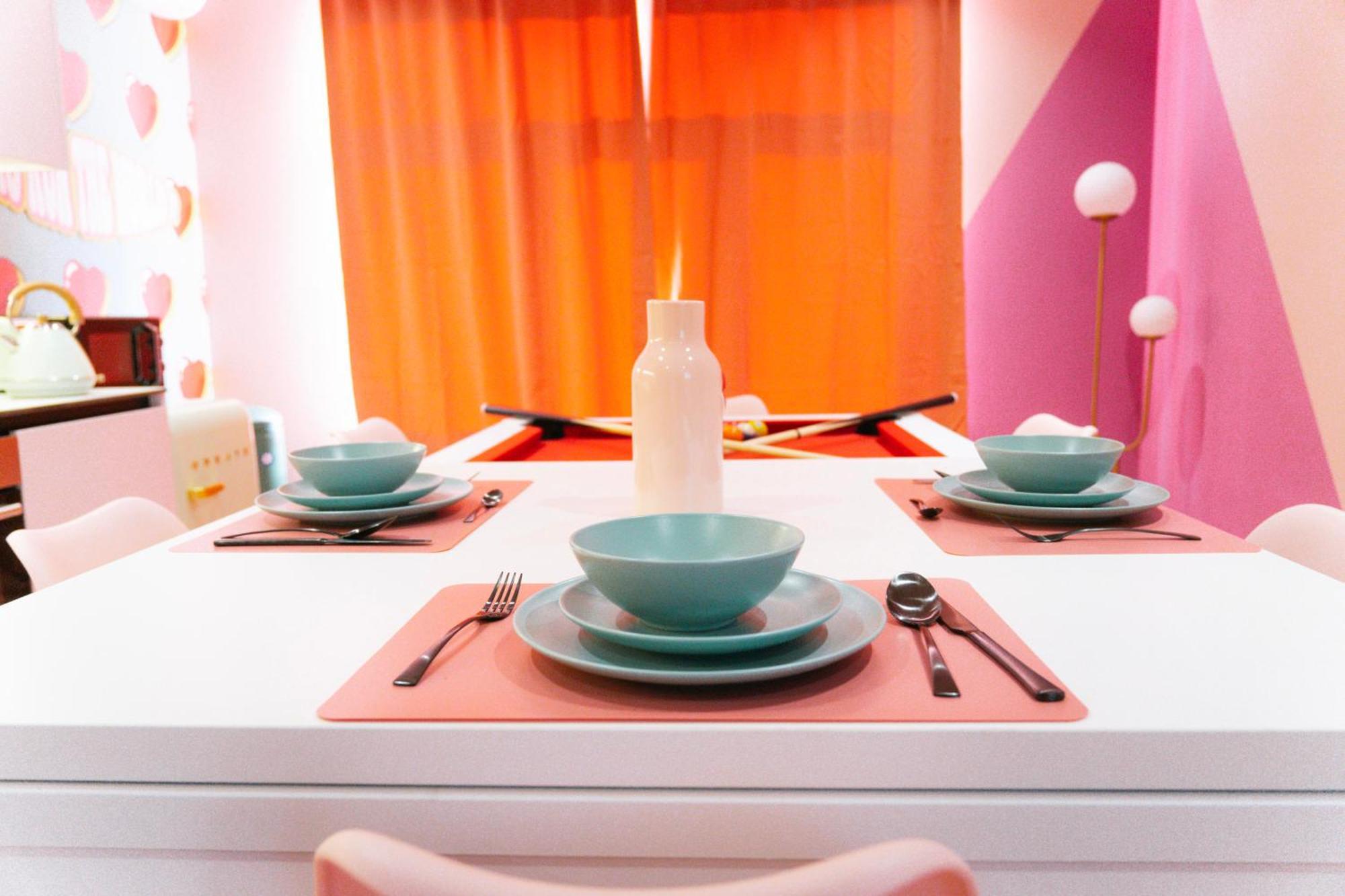 Capsule Girl Power Spa - Balneo - Sauna - Karaoke - Billard - 2 Chambres Charleroi Luaran gambar