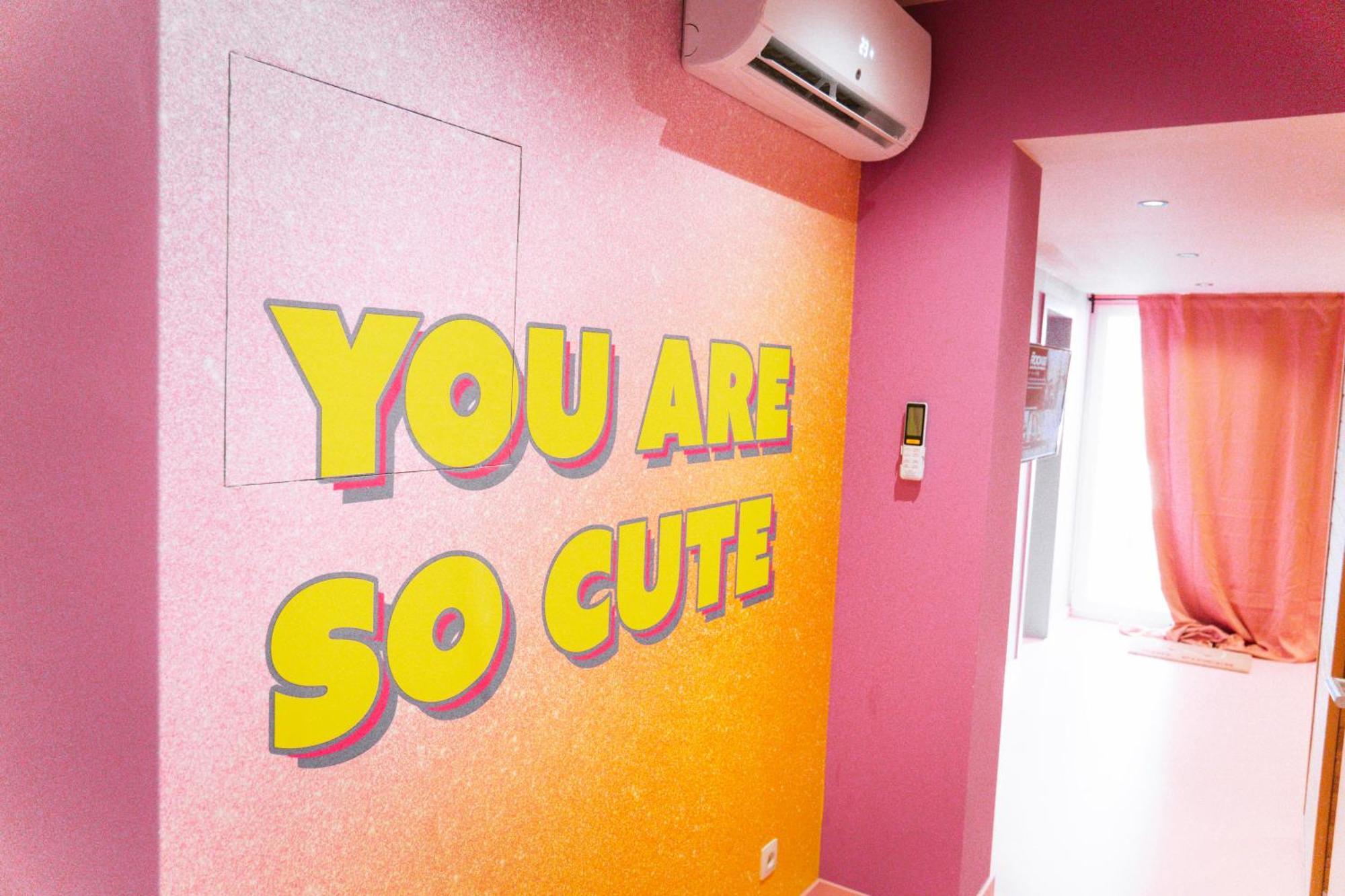 Capsule Girl Power Spa - Balneo - Sauna - Karaoke - Billard - 2 Chambres Charleroi Luaran gambar