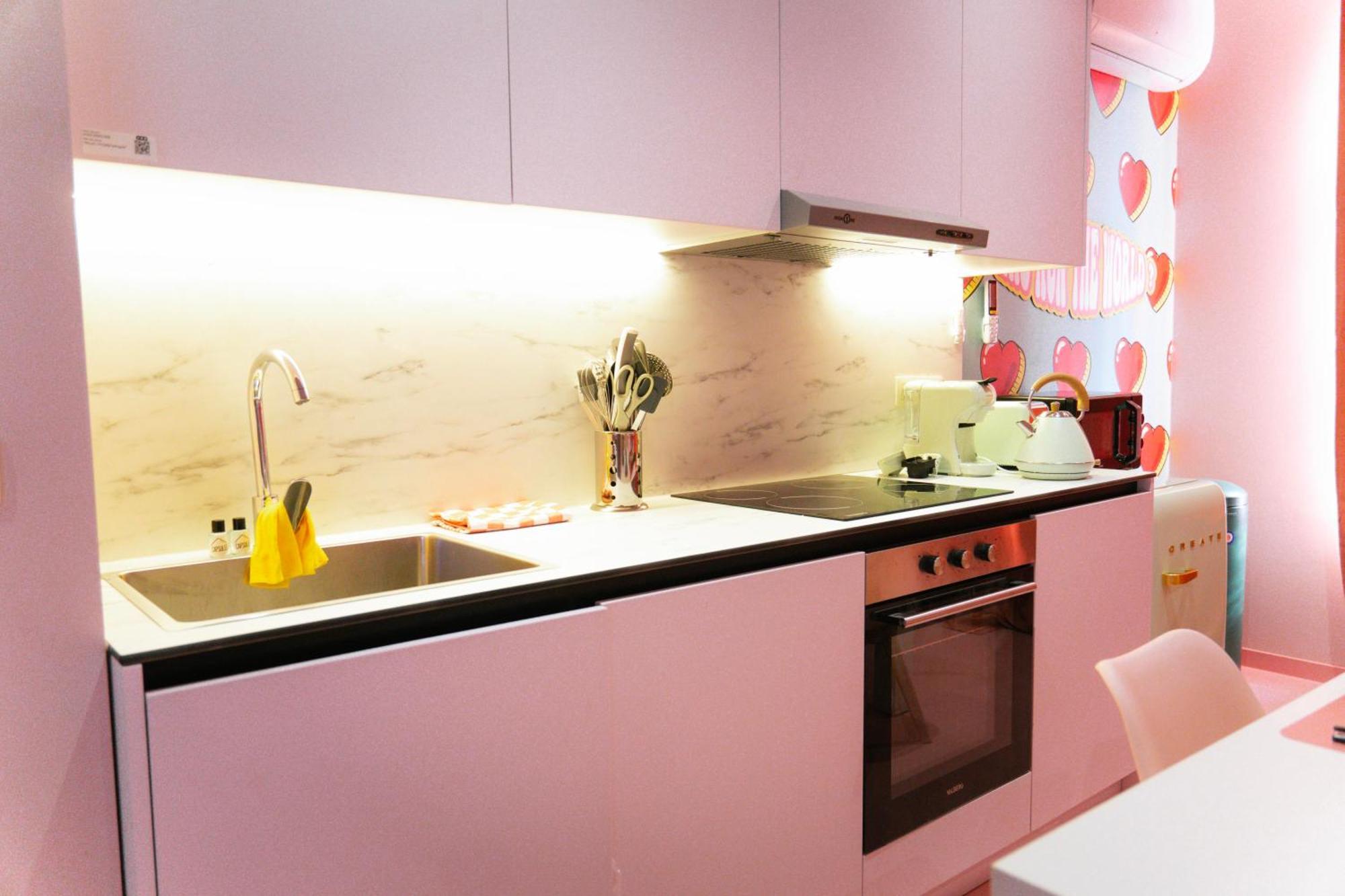 Capsule Girl Power Spa - Balneo - Sauna - Karaoke - Billard - 2 Chambres Charleroi Luaran gambar